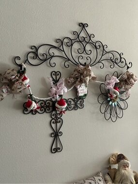 60” Christmas Santa Beaded Garland
